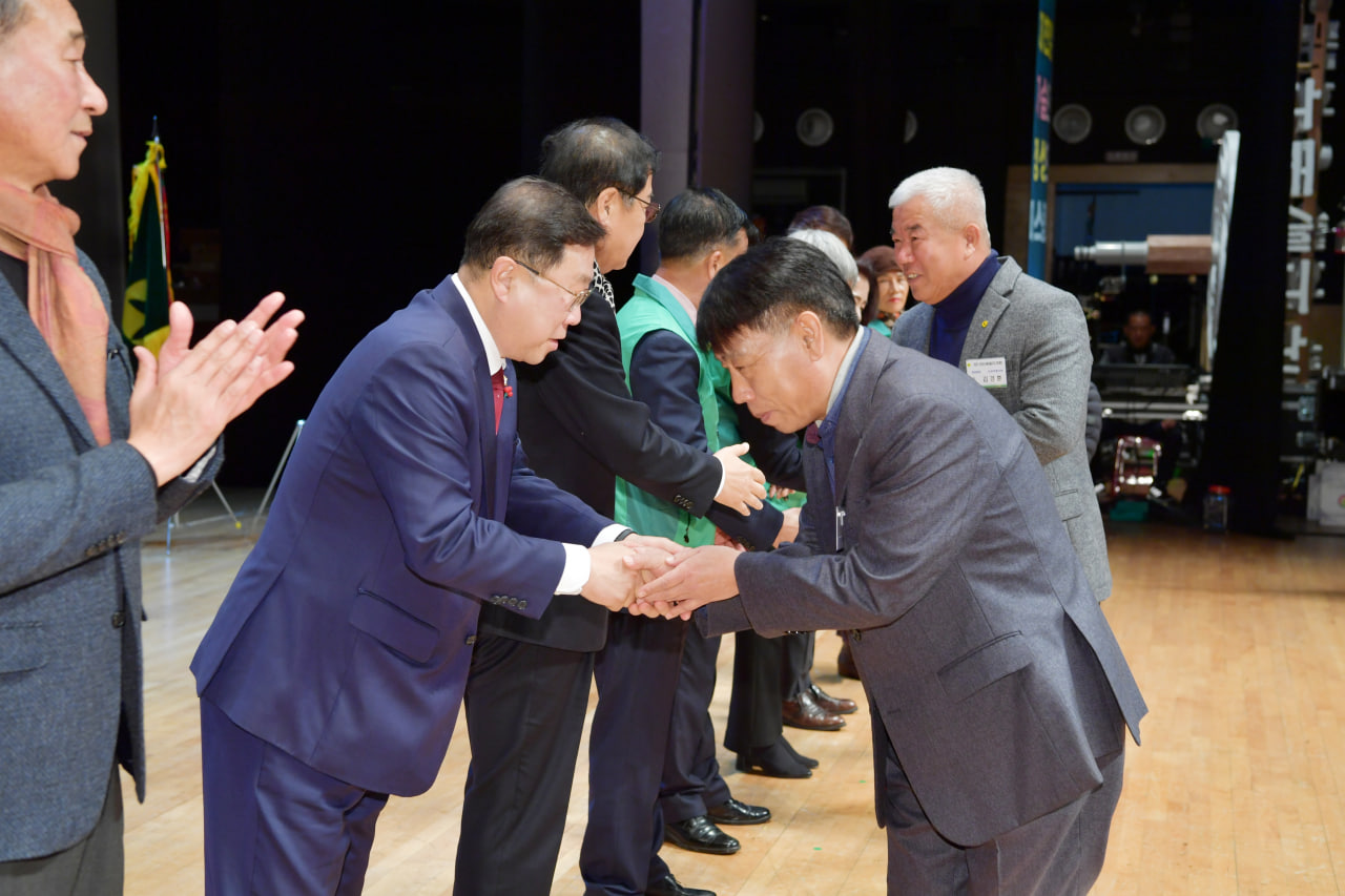 '2023년 문경시 새마을지도자대회' 게시글의 사진(2) 'photo_9_2023-12-14_09-12-55.jpg'