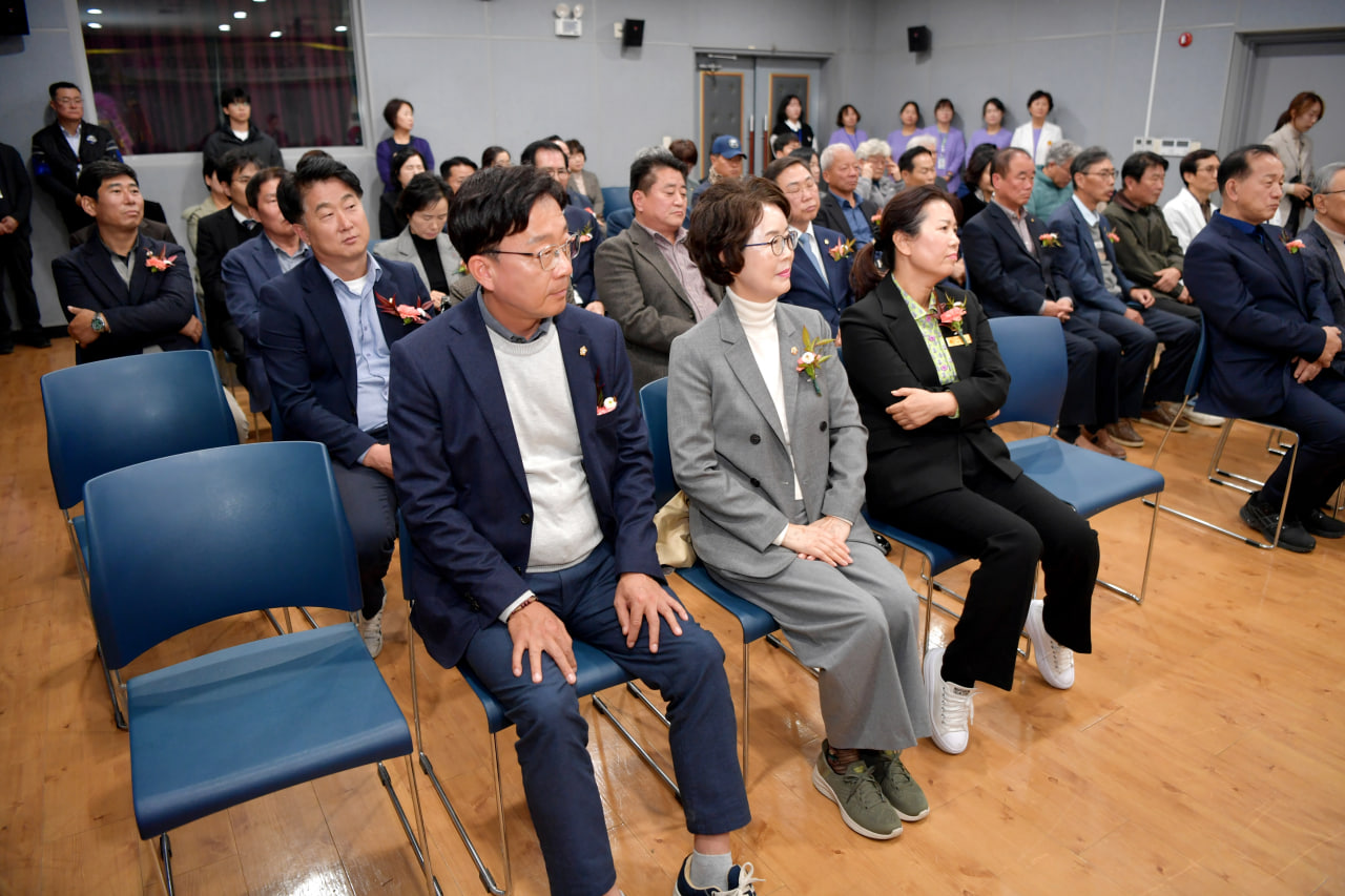 '시립문경요양병원 인공신장센터 개소식' 게시글의 사진(7) 'photo_14_2024-11-24_11-43-46.jpg' '시립문경요양병원 인공신장센터 개소식' 게시글의 사진(7) 'photo_14_2024-11-24_11-43-46.jpg'