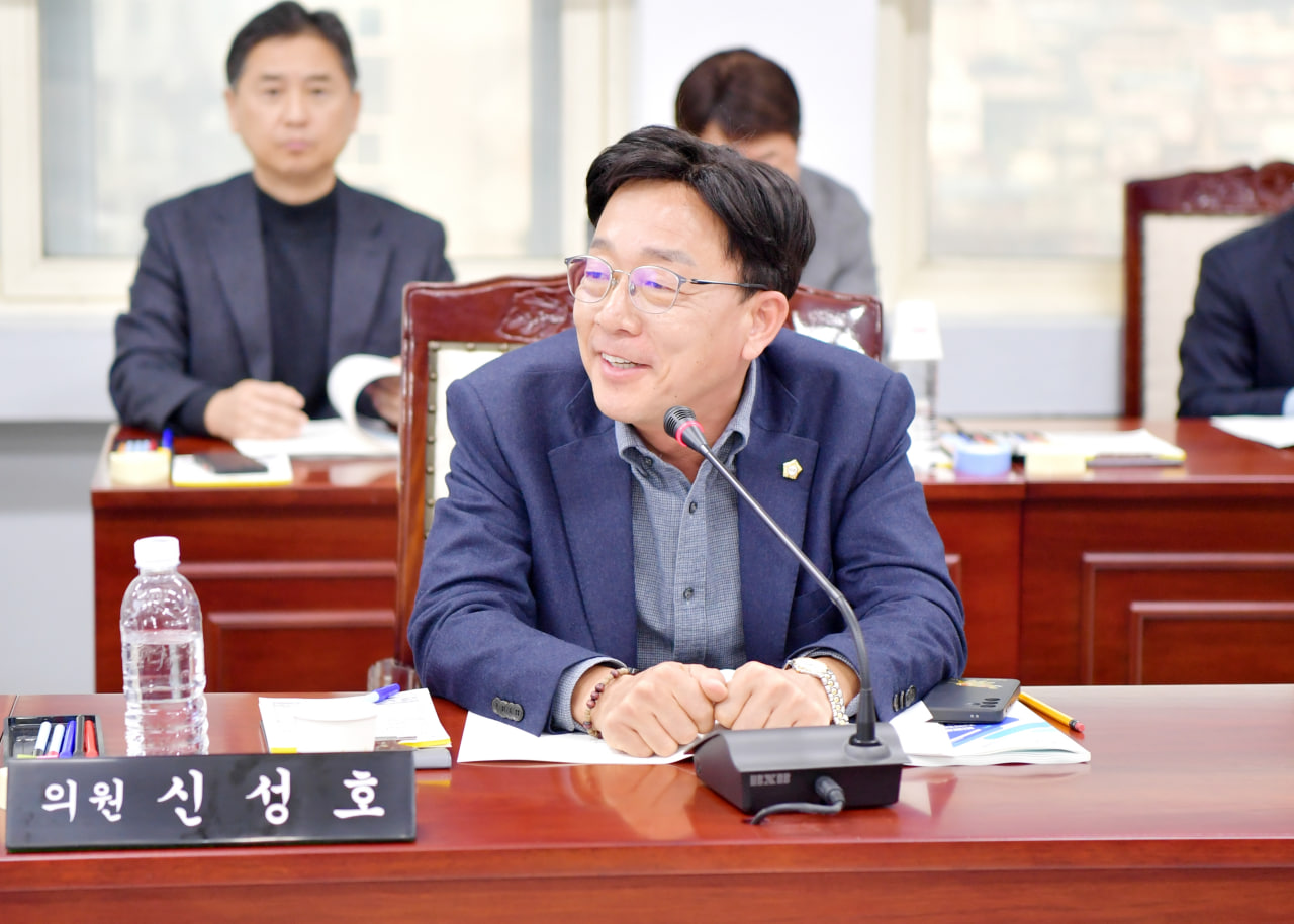 '빈점포활용방안연구회 최종보고회' 게시글의 사진(6) 'photo_3_2024-11-21_09-00-30.jpg' '빈점포활용방안연구회 최종보고회' 게시글의 사진(6) 'photo_3_2024-11-21_09-00-30.jpg'
