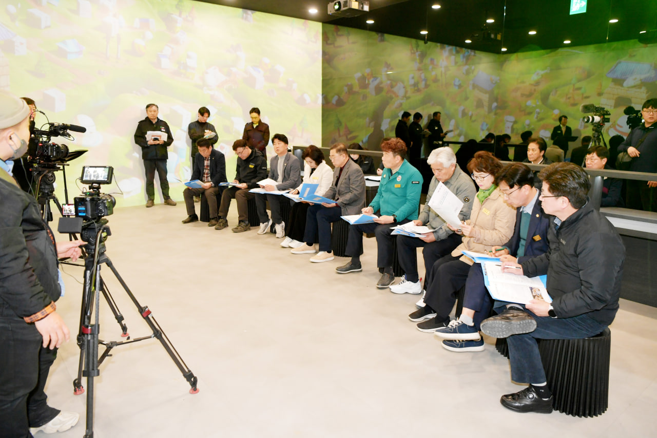 '제283회 임시회 상임위원회 - 주요사업장 현장 답사5' 게시글의 사진(8) 'photo_2_2025-03-04_20-10-02.jpg' '제283회 임시회 상임위원회 - 주요사업장 현장 답사5' 게시글의 사진(8) 'photo_2_2025-03-04_20-10-02.jpg'