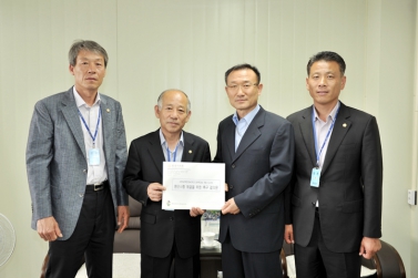 2015경북문경군인체육대회 성공개최를 위한 결의문 전달