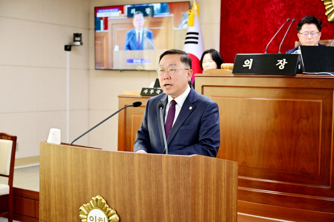 '문경시의회, 제291회 임시회 폐회' 게시글의 사진(2) '260401_5분 자유발언(황재용 의원)_문경의 미래를 가로막는 미완의 현장.jpg'
