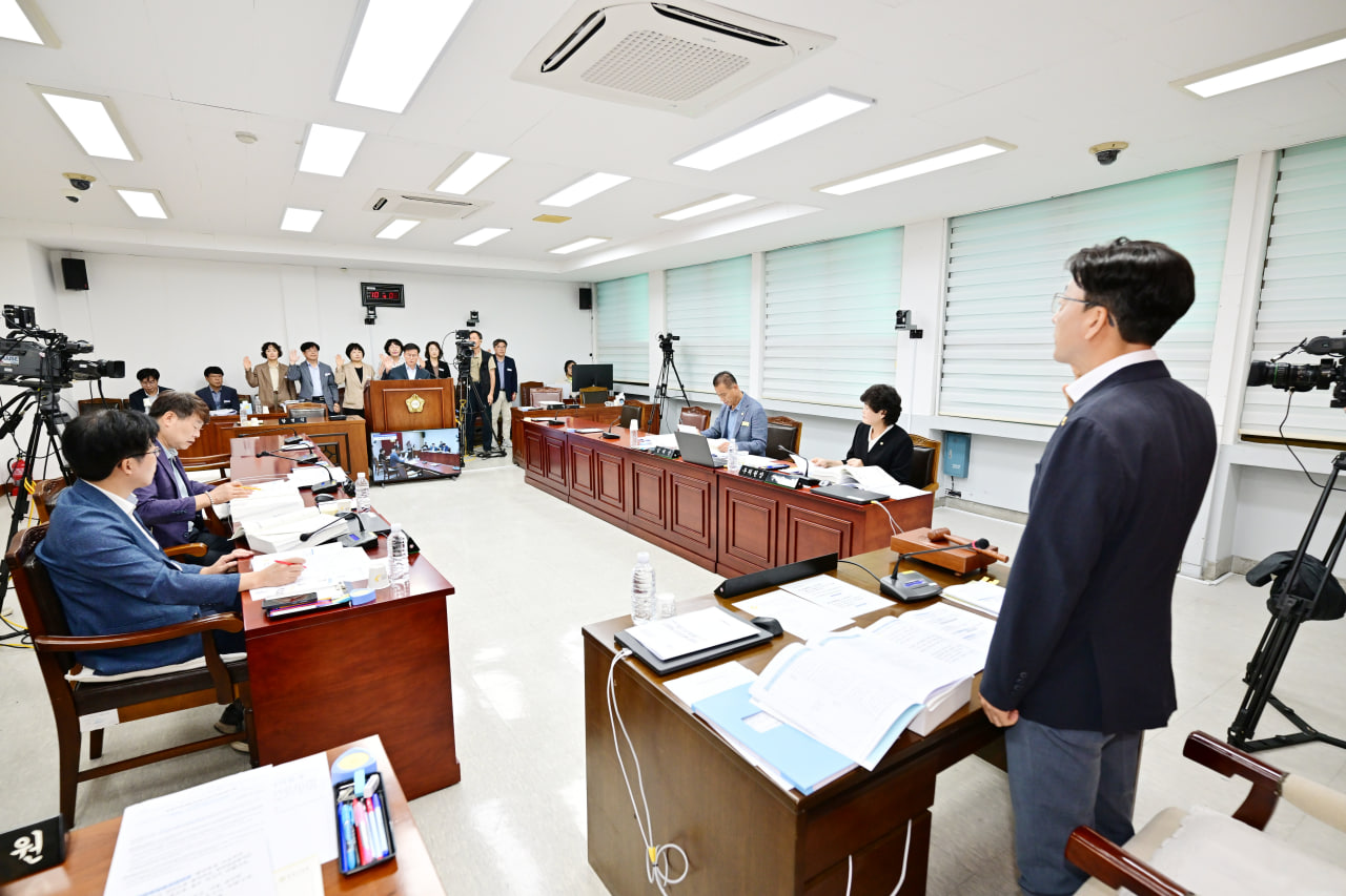 제294회 문경시의회 제1차 정례회 행정사무감사1