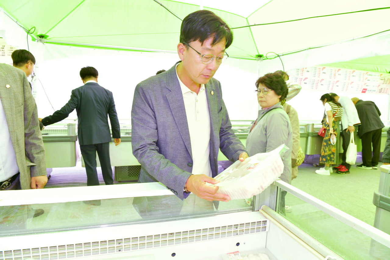 '2024 문경 약돌한우 축제 개막식' 게시글의 사진(13) 'photo_4_2024-10-07_08-16-18.jpg' '2024 문경 약돌한우 축제 개막식' 게시글의 사진(13) 'photo_4_2024-10-07_08-16-18.jpg'