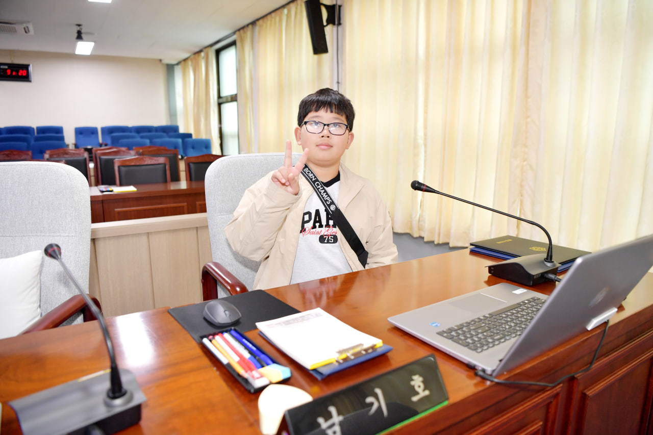 '문경교육지원청 주관 문경시의회 탐방' 게시글의 사진(8) 'photo_5_2024-11-24_11-48-31.jpg' '문경교육지원청 주관 문경시의회 탐방' 게시글의 사진(8) 'photo_5_2024-11-24_11-48-31.jpg'
