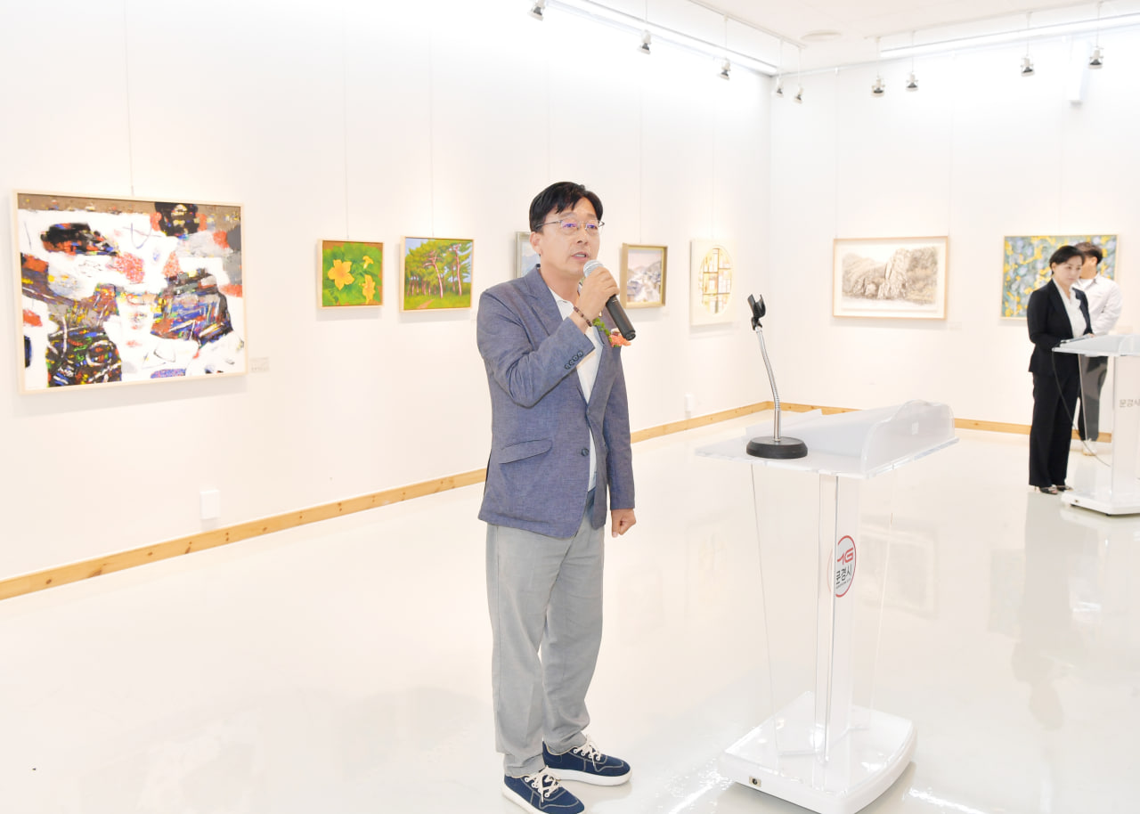'제38회 문경미술협회전 개회식' 게시글의 사진(3) 'photo_8_2024-10-14_09-23-30.jpg' '제38회 문경미술협회전 개회식' 게시글의 사진(3) 'photo_8_2024-10-14_09-23-30.jpg'