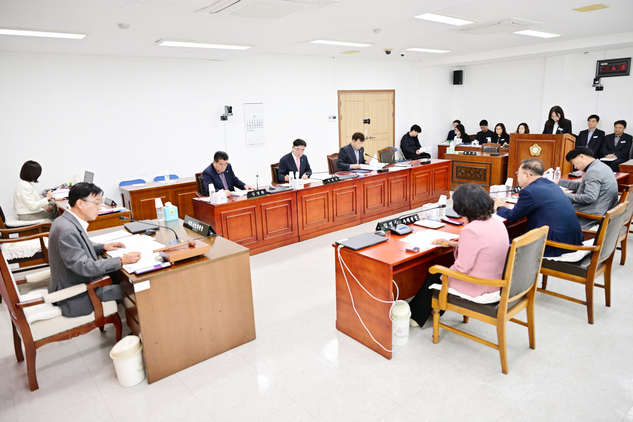 '제291회 문경시의회 임시회' 게시글의 사진(26) 'photo_1_2026-04-06_19-30-22.jpg'