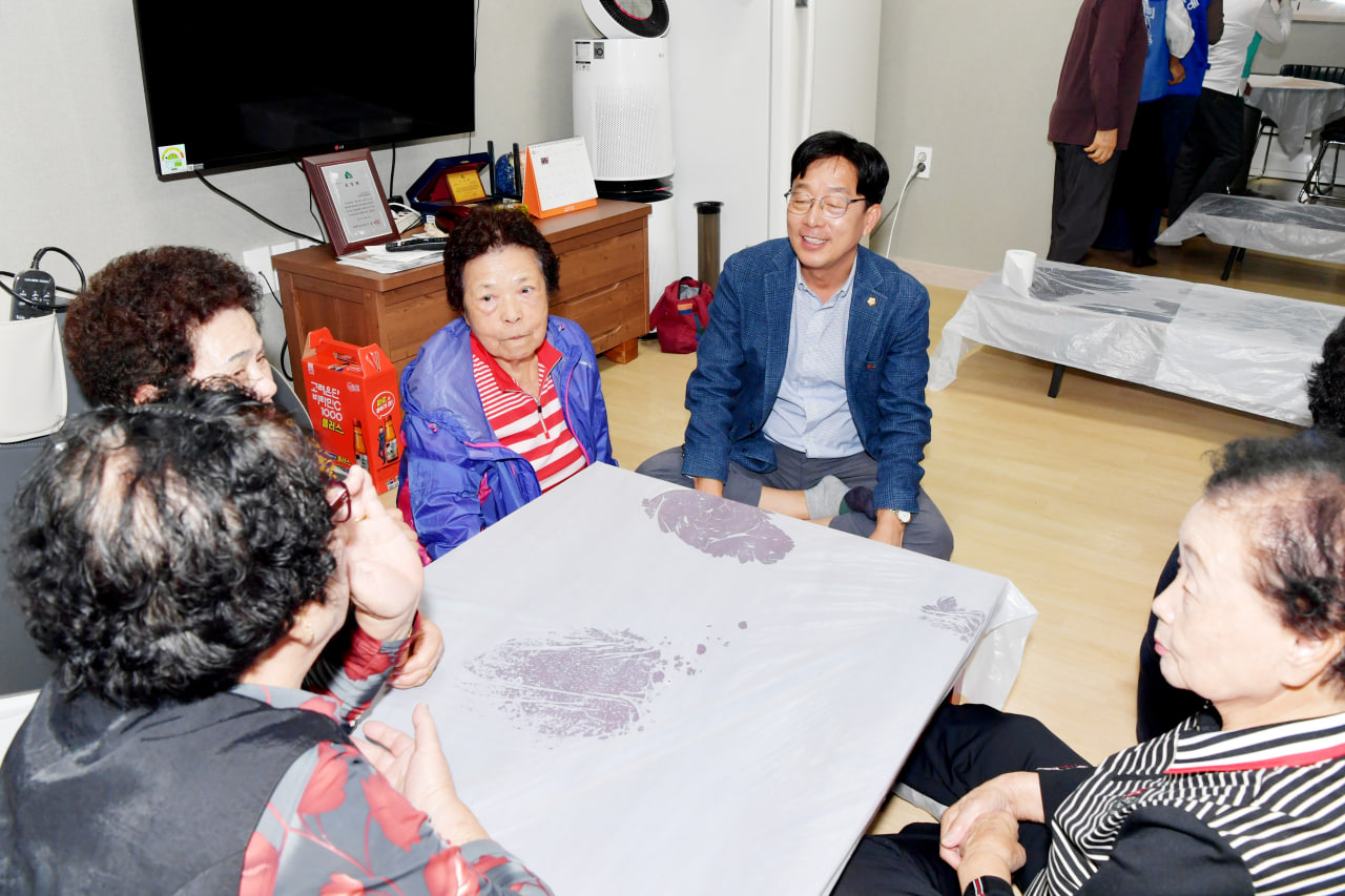 '바르게살기운동 건강벡세를 위한 사랑방 사업' 게시글의 사진(5) 'photo_7_2024-10-23_20-22-01.jpg' '바르게살기운동 건강벡세를 위한 사랑방 사업' 게시글의 사진(5) 'photo_7_2024-10-23_20-22-01.jpg'