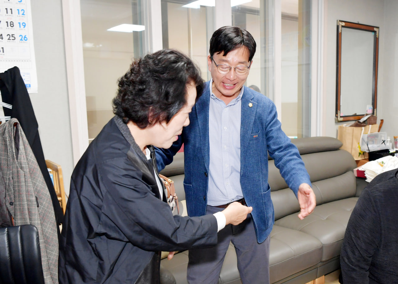 '바르게살기운동 건강벡세를 위한 사랑방 사업' 게시글의 사진(6) 'photo_4_2024-10-23_20-22-01.jpg' '바르게살기운동 건강벡세를 위한 사랑방 사업' 게시글의 사진(6) 'photo_4_2024-10-23_20-22-01.jpg'