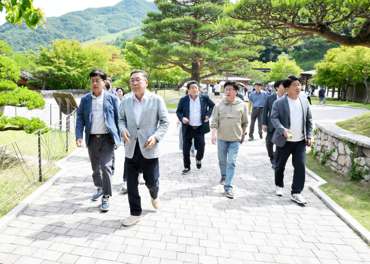 '화담숲 관광시설(모노레일) 견학' 게시글의 사진(2) 'photo_9_2025-06-08_16-55-54.jpg' '화담숲 관광시설(모노레일) 견학' 게시글의 사진(2) 'photo_9_2025-06-08_16-55-54.jpg'