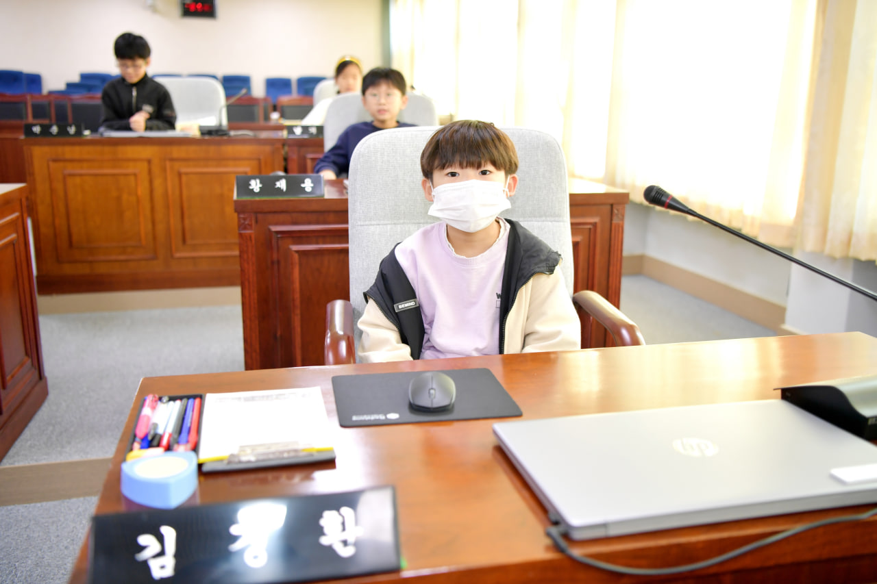 '문경교육지원청 주관 문경시의회 탐방' 게시글의 사진(3) 'photo_1_2024-11-24_11-50-09.jpg' '문경교육지원청 주관 문경시의회 탐방' 게시글의 사진(3) 'photo_1_2024-11-24_11-50-09.jpg'