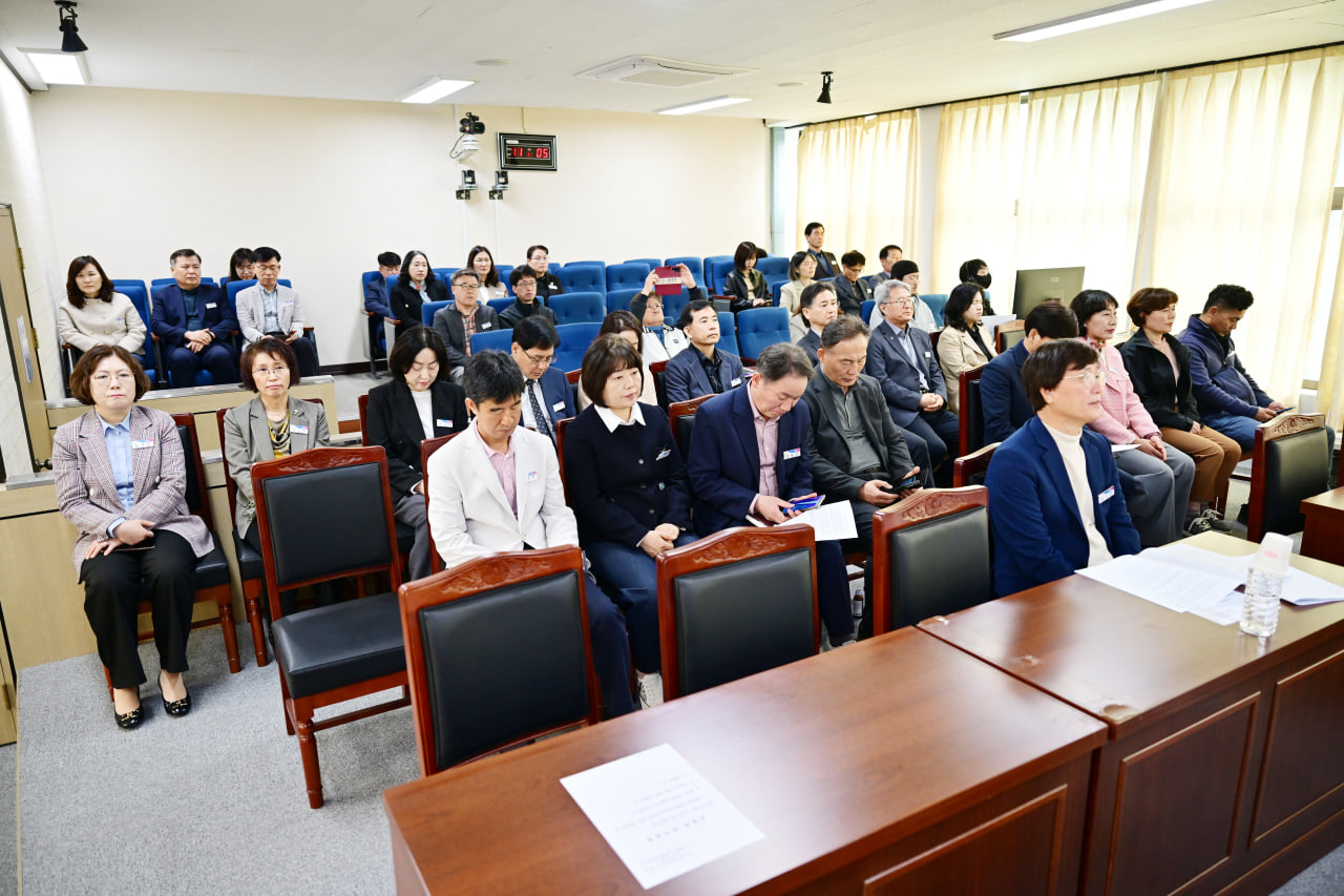 '제291회 문경시의회 임시회' 게시글의 사진(10) 'photo_5_2026-03-30_19-37-04.jpg'