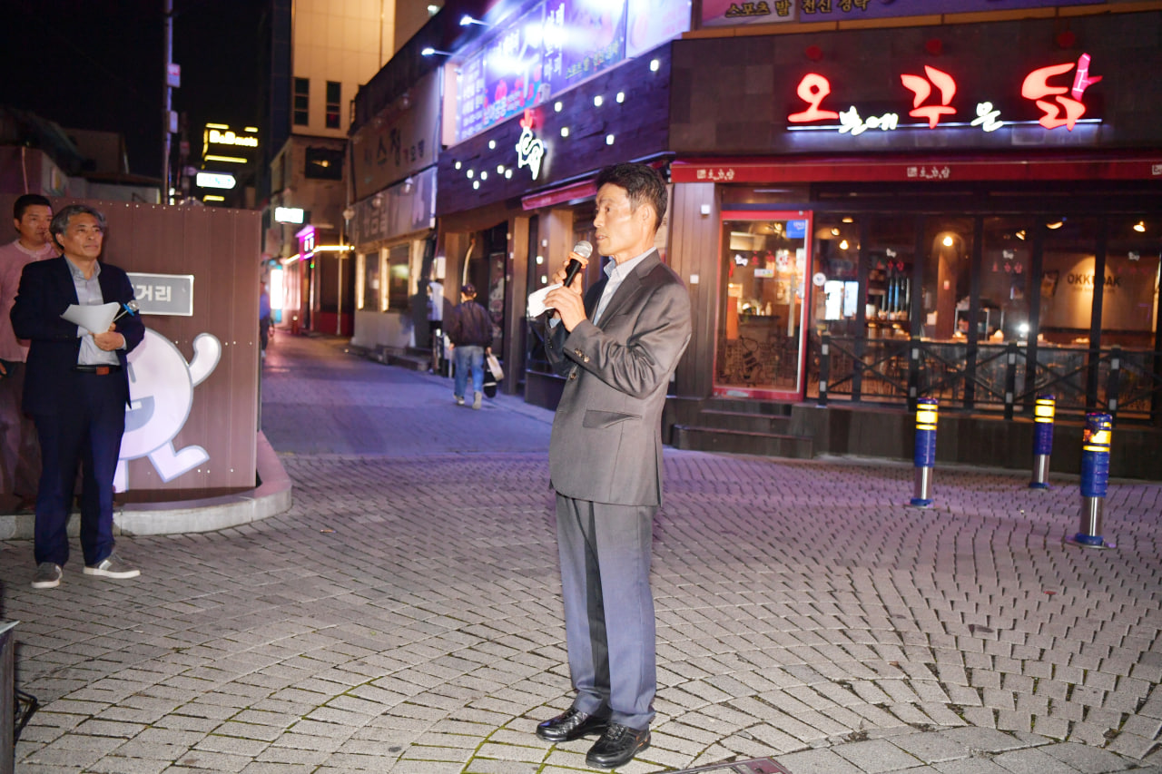 '점촌역 옛터 표지석 제막식' 게시글의 사진(5) 'photo_5_2024-10-08_09-00-19.jpg' '점촌역 옛터 표지석 제막식' 게시글의 사진(5) 'photo_5_2024-10-08_09-00-19.jpg'