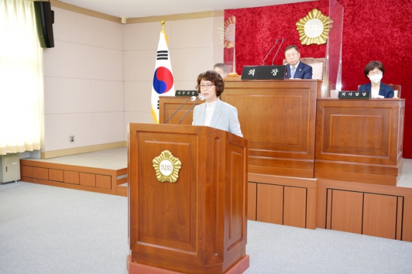 '제259회 문경시의회 제1차 정례회' 게시글의 사진(5) '5_c_gallery_1663741055.jpg' '제259회 문경시의회 제1차 정례회' 게시글의 사진(5) '5_c_gallery_1663741055.jpg'