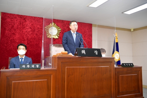 '제259회 문경시의회 제1차 정례회' 게시글의 사진(2) '2_c_gallery_1663741055.jpg' '제259회 문경시의회 제1차 정례회' 게시글의 사진(2) '2_c_gallery_1663741055.jpg'