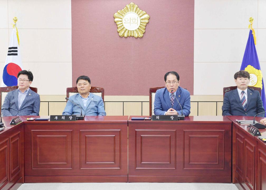 '(19.05.28.) 호계초등학교 의회 견학 방문' 게시글의 사진(1) '호계초등학교 문경시의회 견학2(0528).jpg'