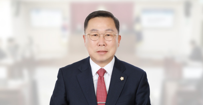 문경시의회 황재용 산업건설위원장 사진